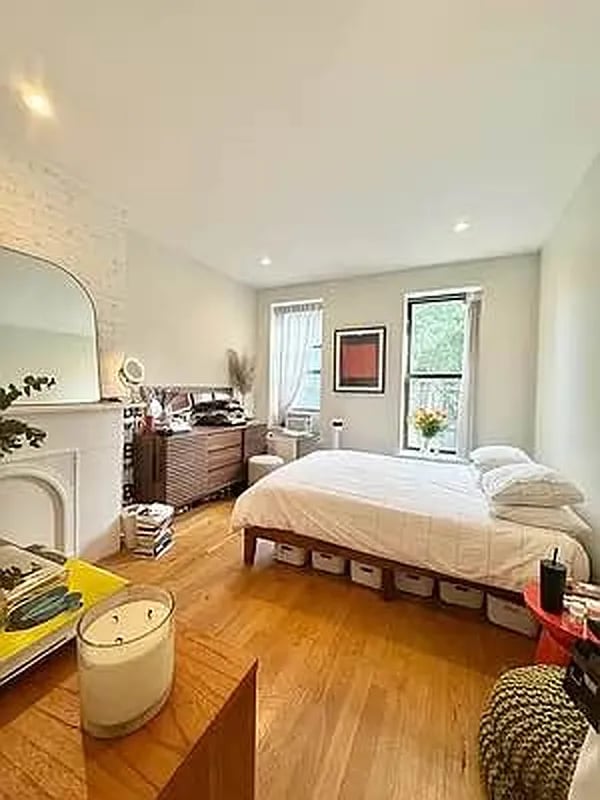 deal gallery image