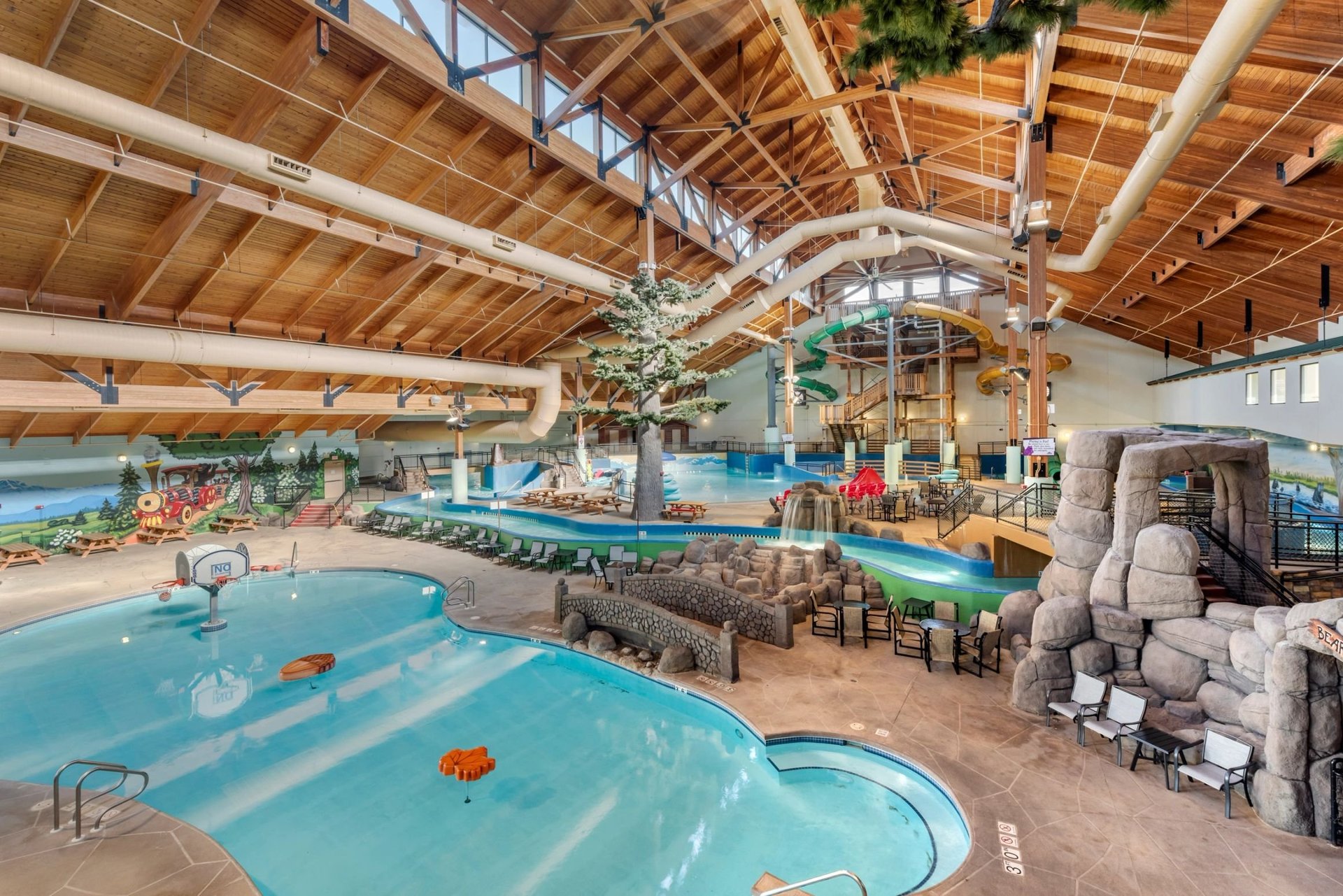 Indoor and outdoor waterpark