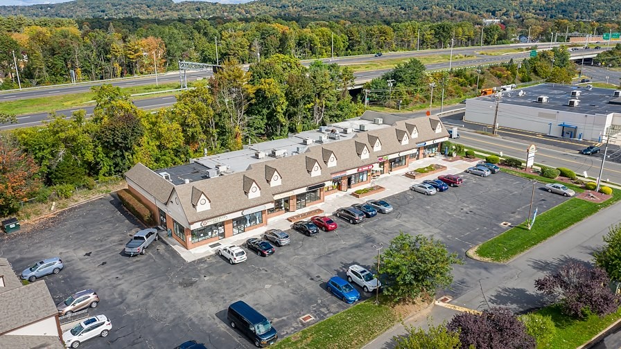 Plainville retail plaza sells for $5.25M