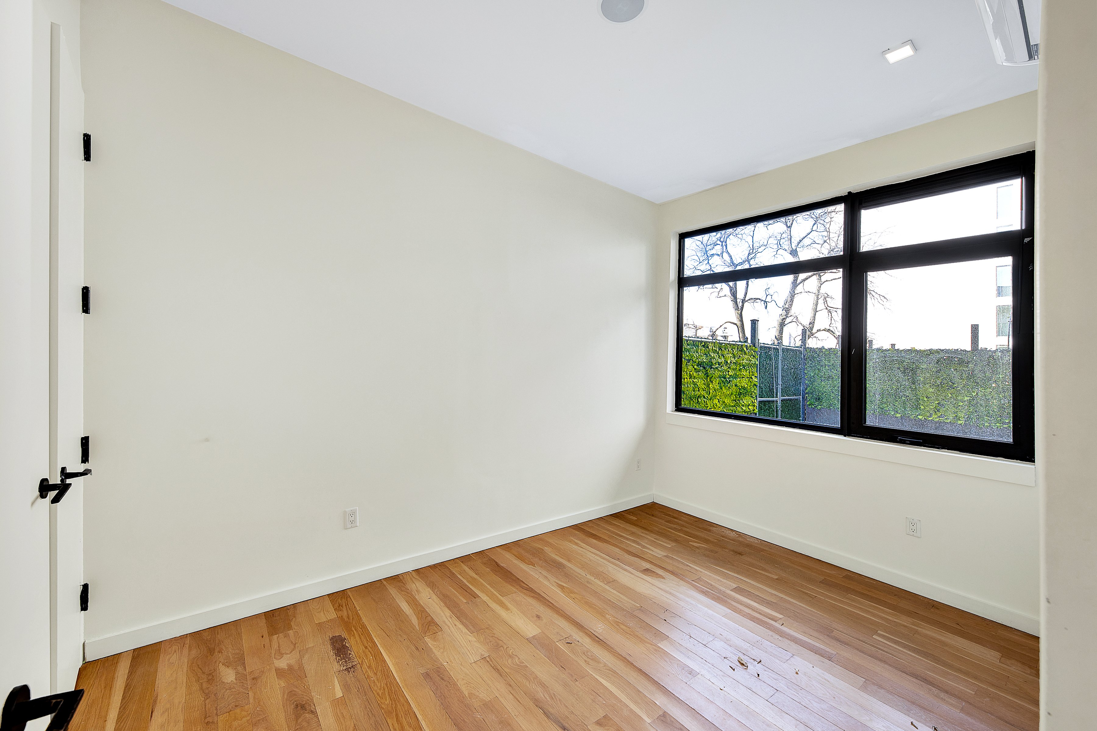 deal gallery image