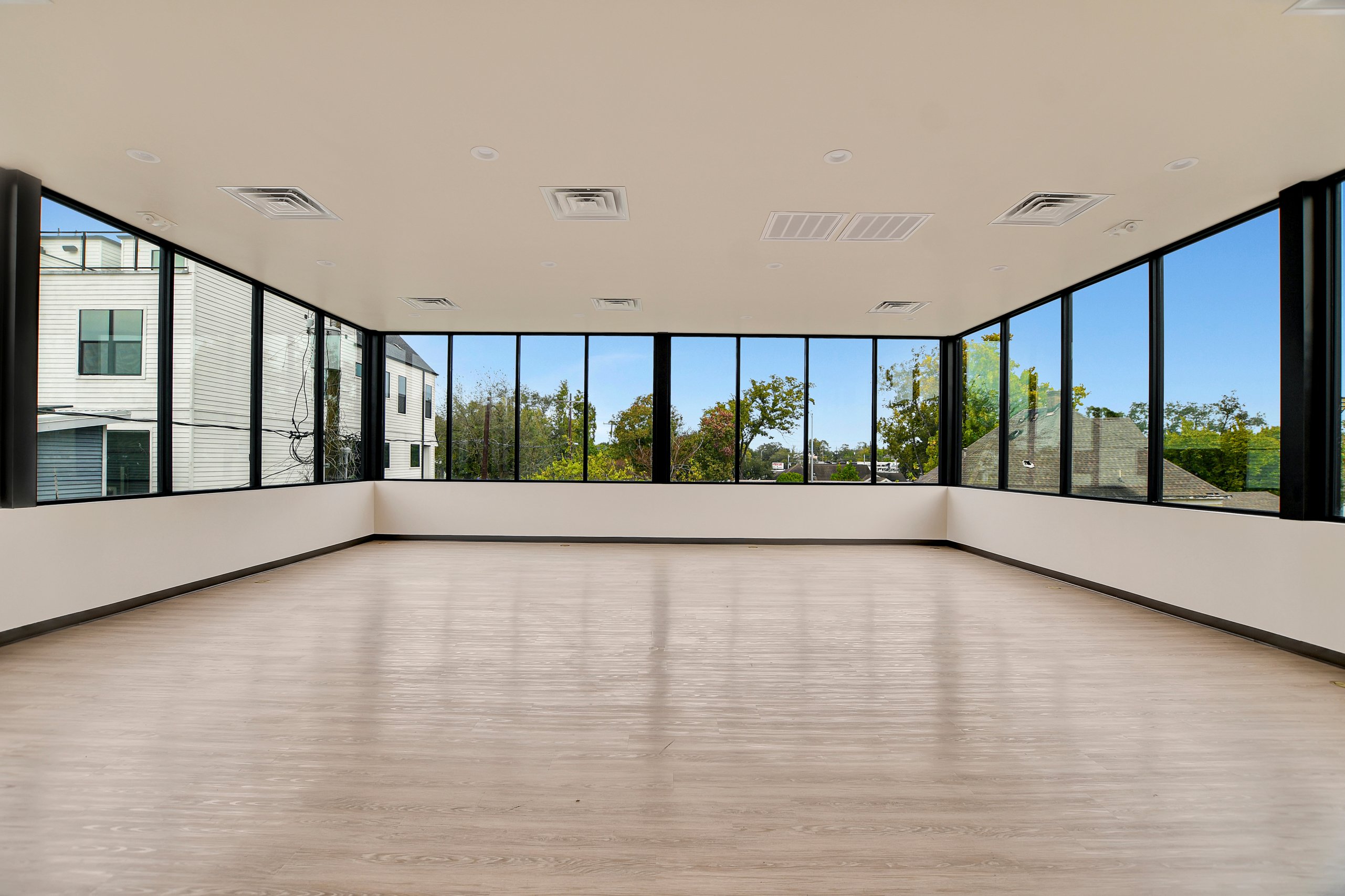 deal gallery image