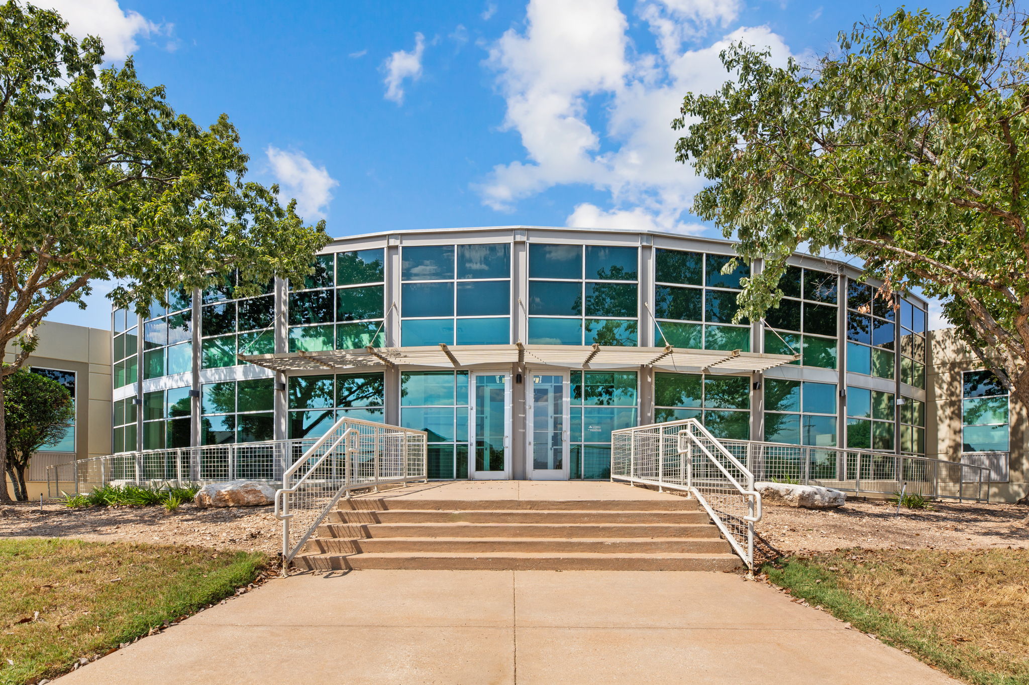 HighFlex Technology Center | Data Room | Revere