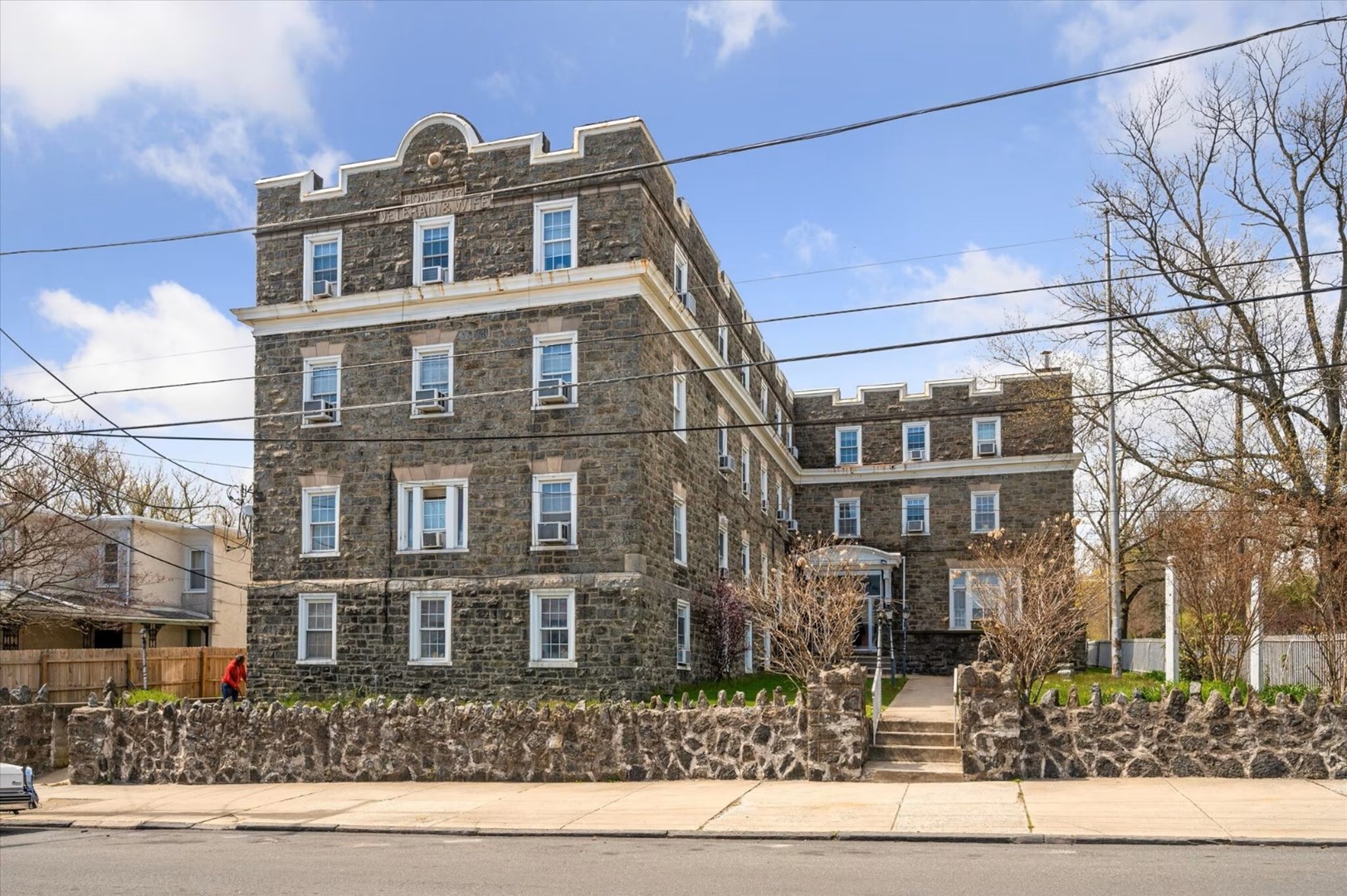 230 N 65th | Data Room | Revere